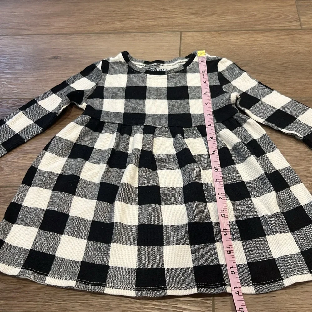 Old Navy Black/White Checkered Gingham Kids Sweater Dress Size 3T